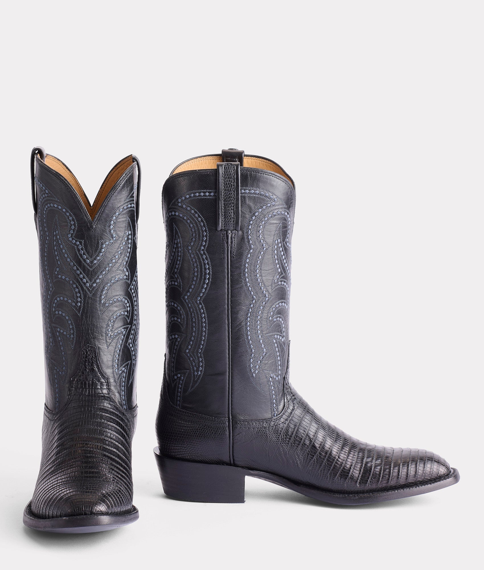 Kip :: Black - Image 2