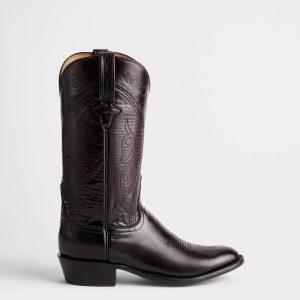 Gavin :: Black Cherry