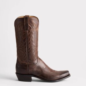 Corbin :: Chocolate + Mad Dog Goat