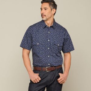 Austin Classic Fit :: Blue On Navy Floral Print
